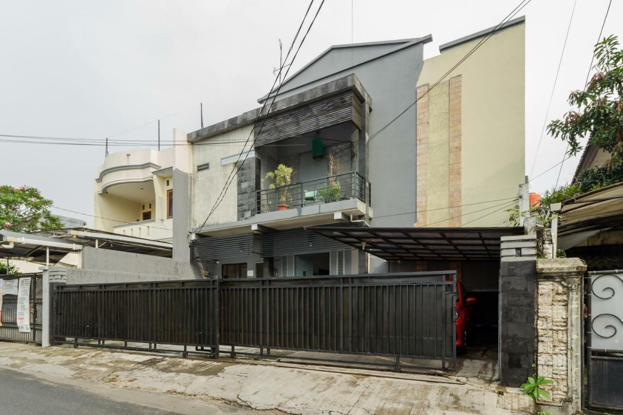 Reddoorz Syariah Near Pondok Indah Mall 3 Jakarta Exterior photo